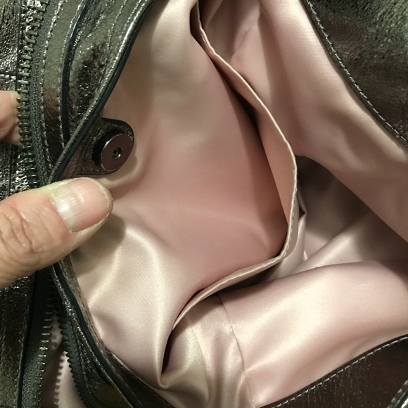 Ladies Metallic Hobo Style Coach Bag - Picture 7 of 8